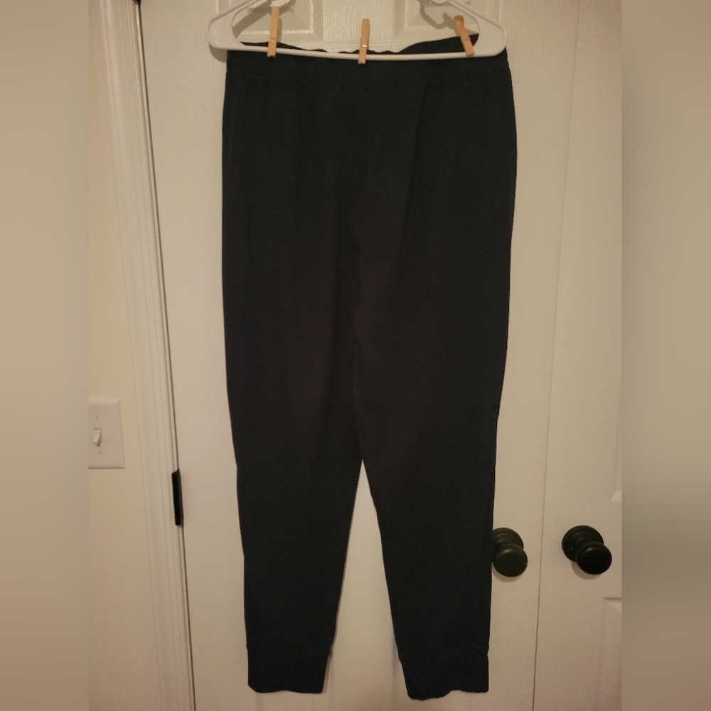 GAIAM Men's Black Dress Pants